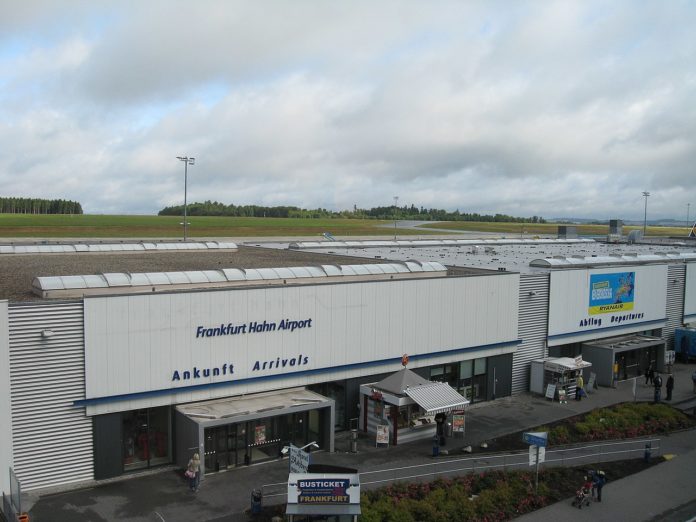 Aeroporto de Frankfurt-Hahn, na Alemanha, pede falência