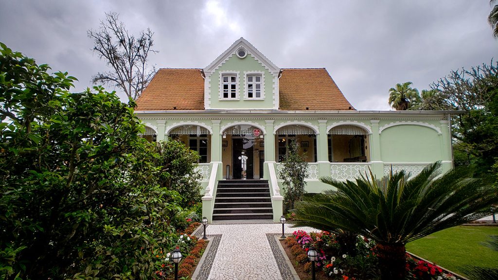 Casa histórica do bairro Itoupava Seca abriga nova opção de gastronomia germânica em Blumenau