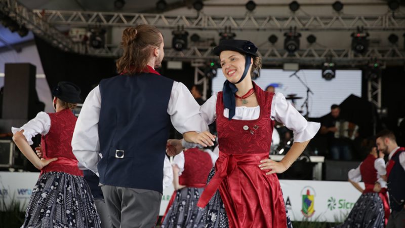 Dança alemã é um dos destaques da Estrela Multifeira