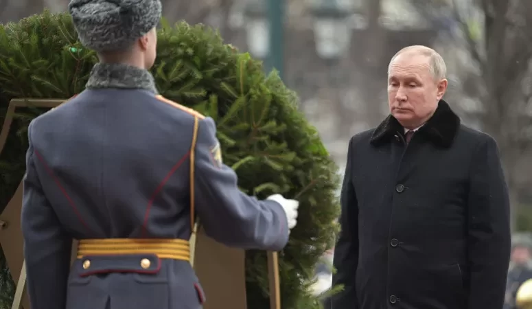 Alemanha e França acusam Putin de “destruir” Acordos de Minsk