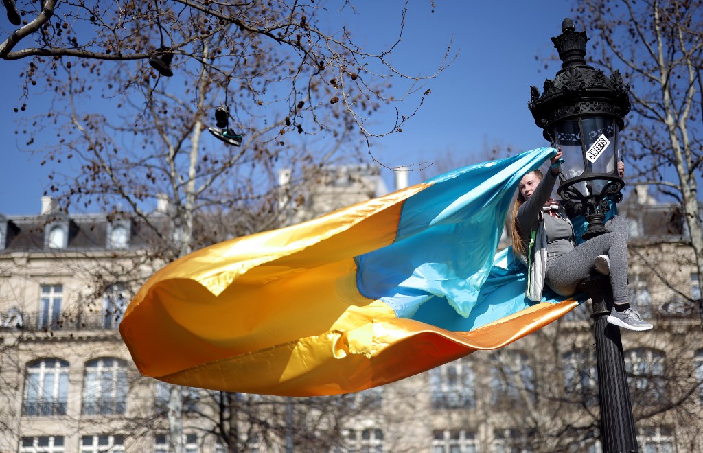 Ucrânia denuncia ‘erro’ da Alemanha após retirada da bandeira ucraniana em Berlim