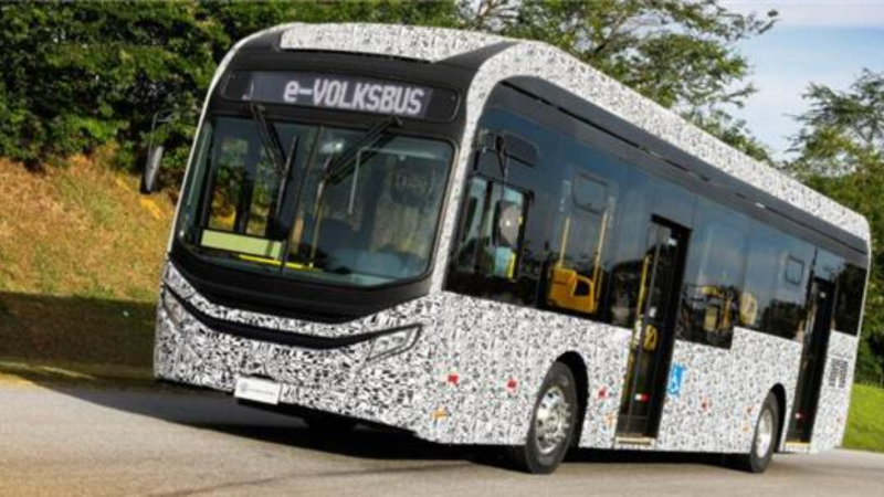 Ônibus elétrico da Volkswagen inicia testes no Brasil