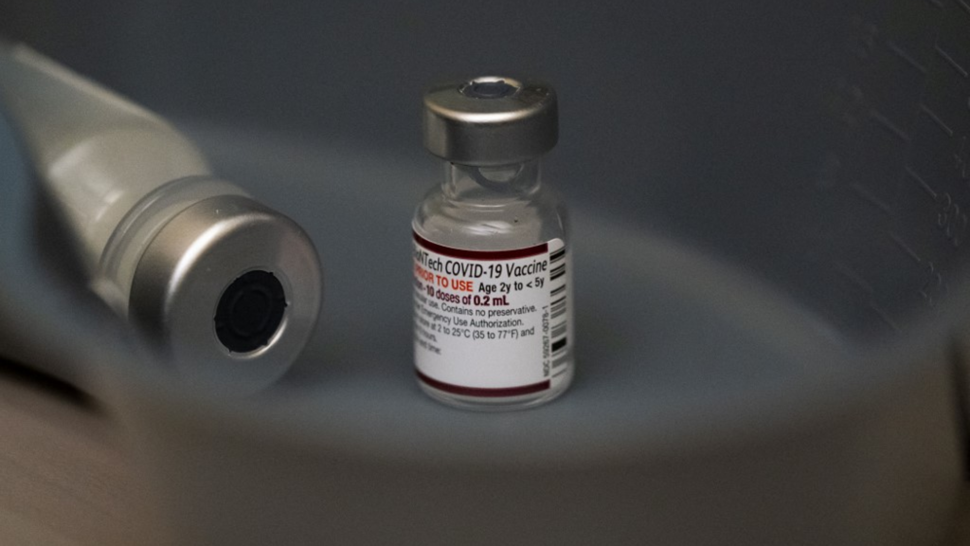 Justiça alemã adia audiência sobre processos contra vacinas anticovid